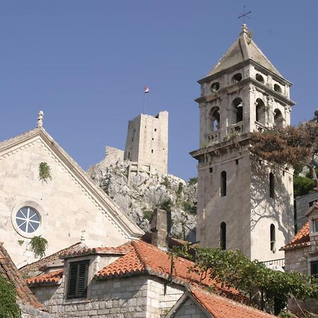 Hotel Tourist Settlement Brzet à Omiš Extérieur photo